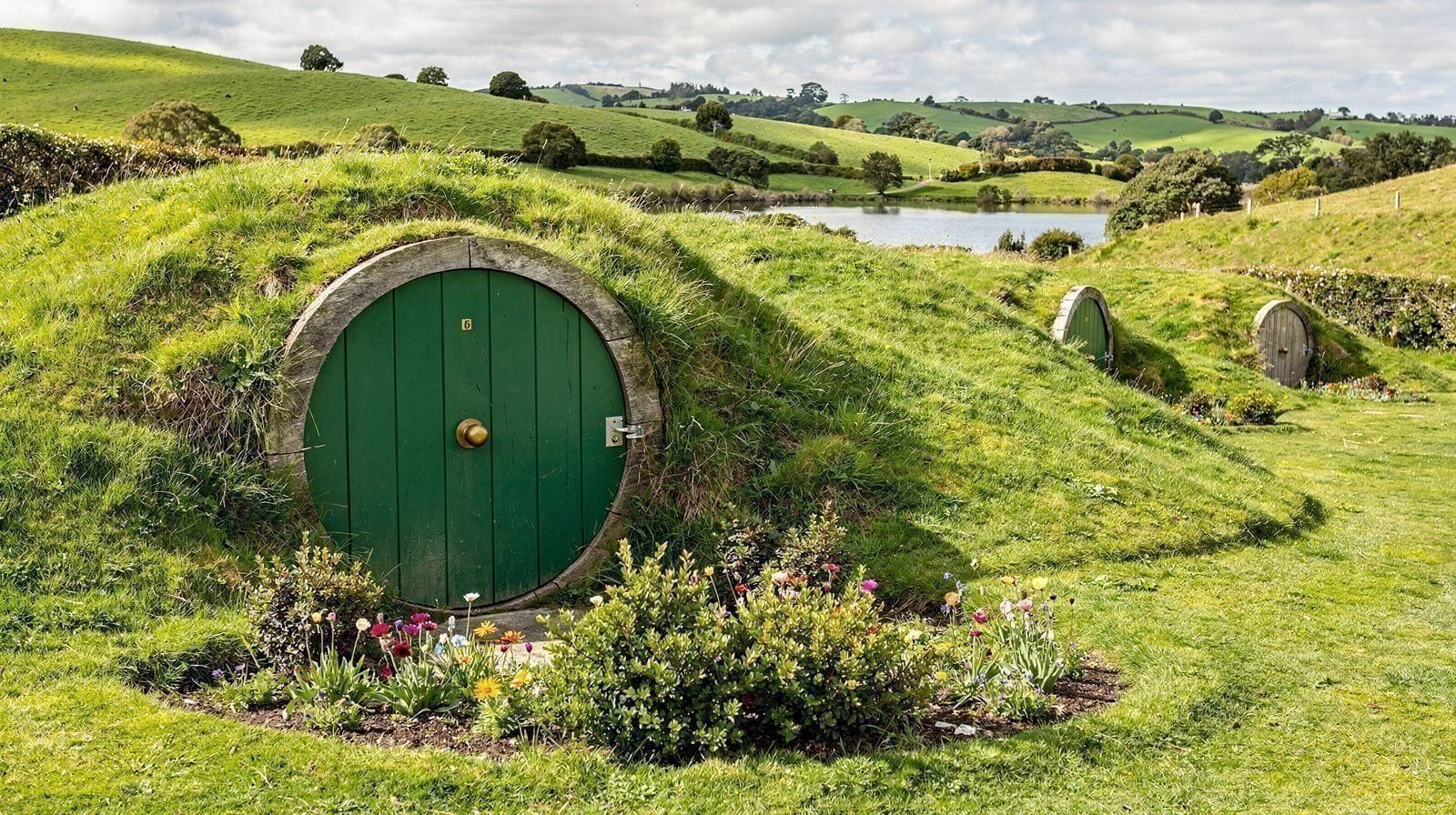 Hobbiton Movie Set