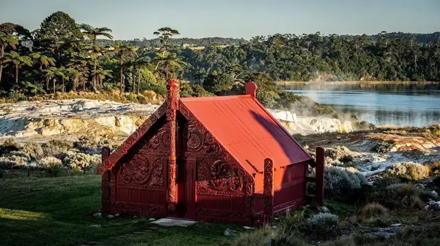 Māori Cultural Etiquette in Rotorua: A Visitor's Guide