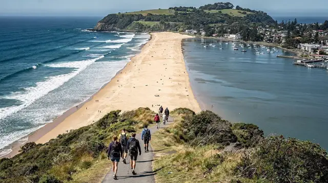 Mount Maunganui: Mauao Summit, Beach and Hot Pools