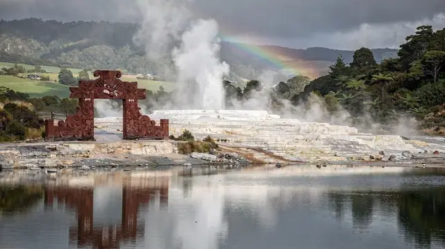 Pohutu Geyser: When It Erupts and How to Time a Visit