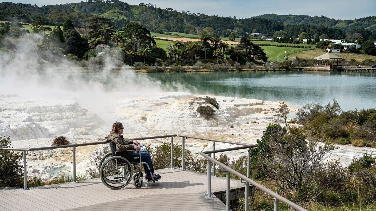 Guía de accesibilidad de Rotorua: sillas de ruedas, movilidad y baja visión