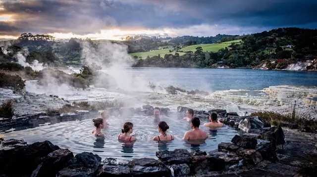 Rotorua Hot Pools Guide